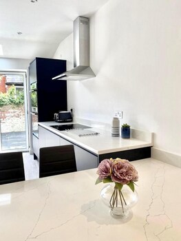 mode apartments st annes