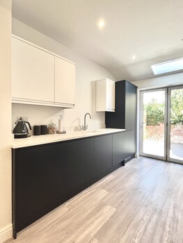 mode apartments st annes