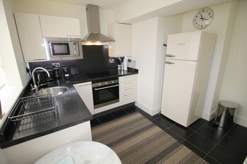 mode apartments st annes