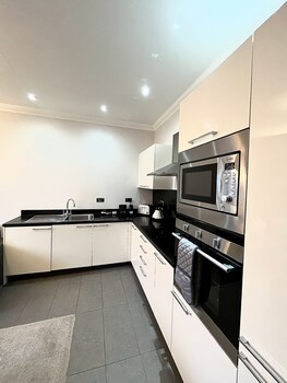 mode apartments st annes