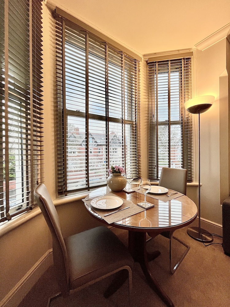 mode apartments st annes