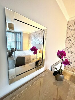 mode apartments st annes