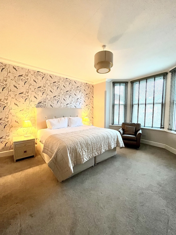mode apartments st annes