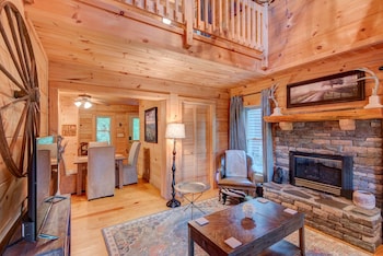 heritage hill cabins