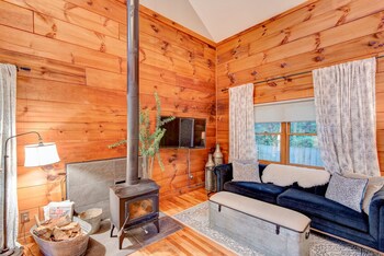 heritage hill cabins