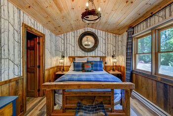 heritage hill cabins