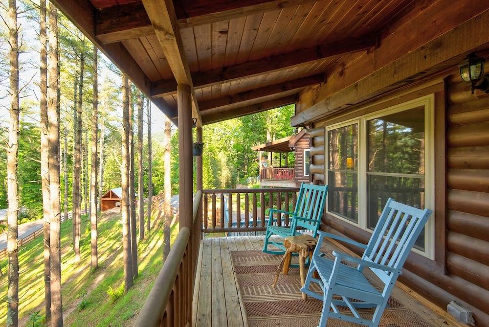 heritage hill cabins