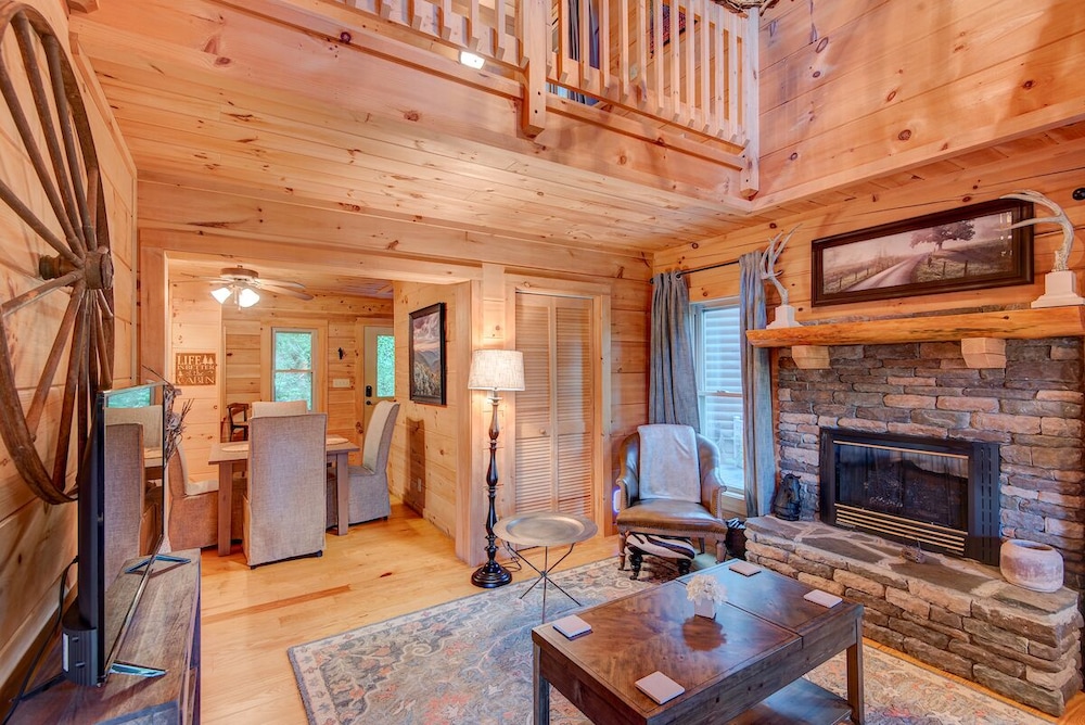 heritage hill cabins