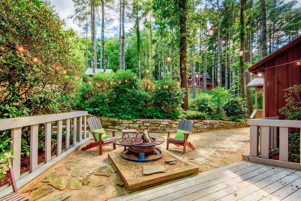 heritage hill cabins