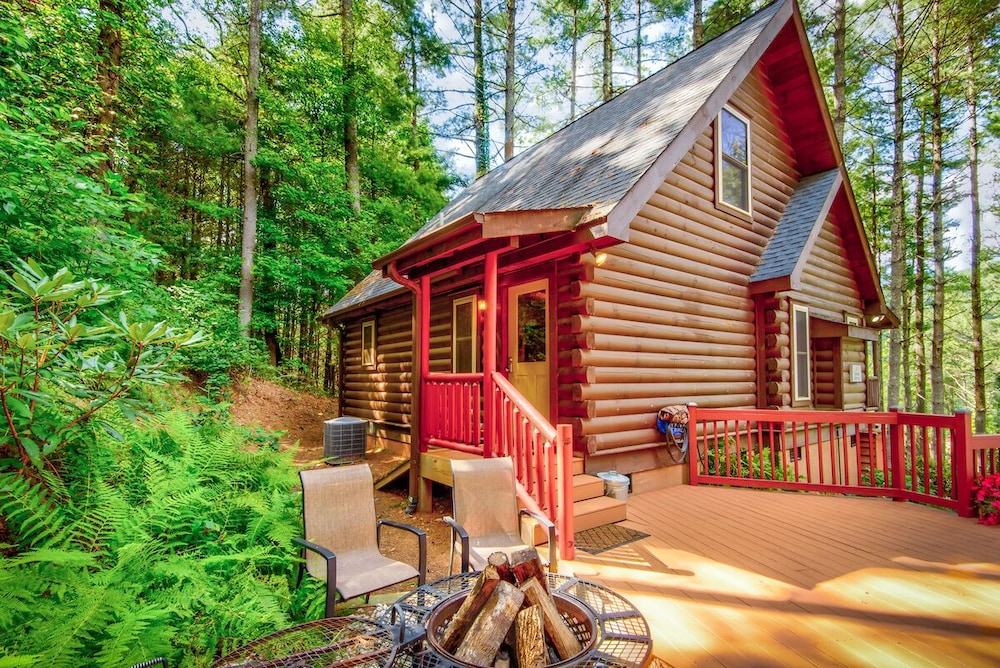 heritage hill cabins