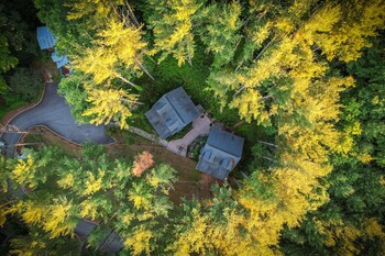 heritage hill cabins