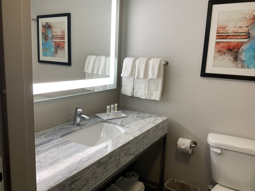 nash haus hotel