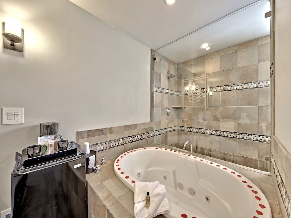 secrets inn lake tahoe