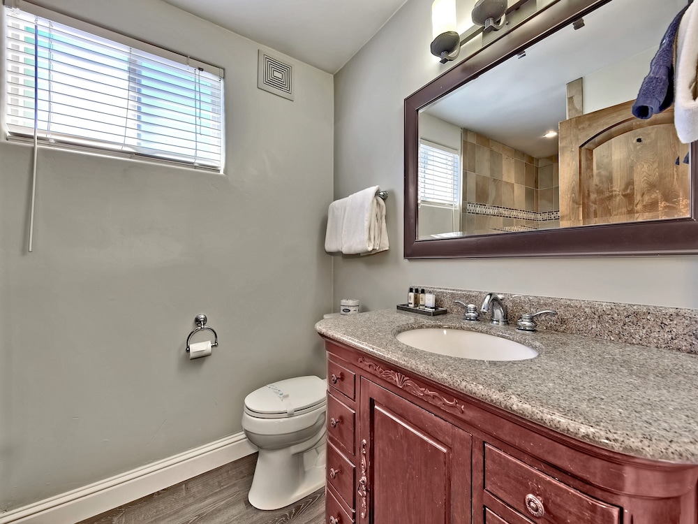 secrets inn lake tahoe