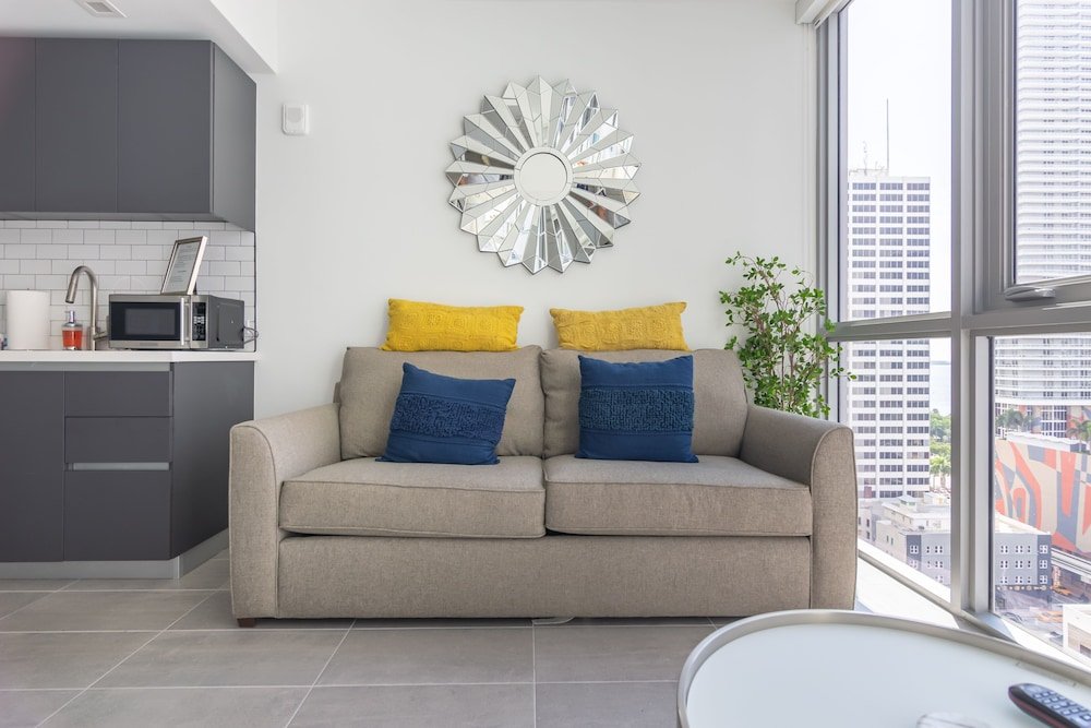 mirabilecondodwntown mia brickell w prkg