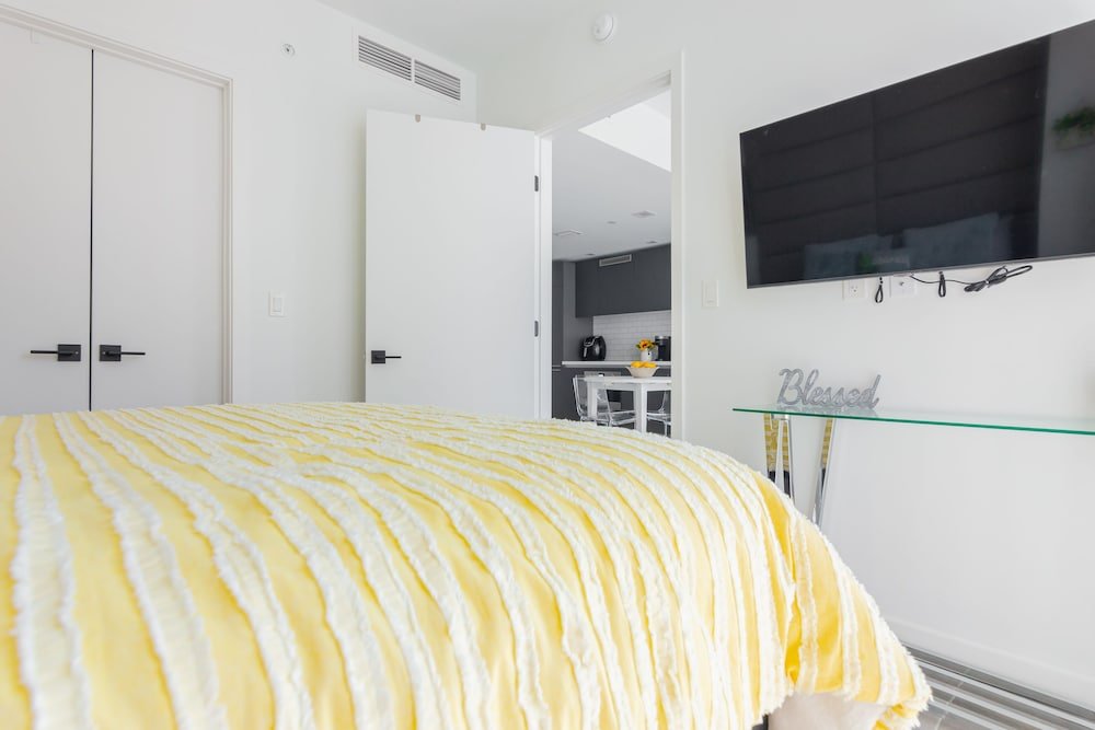 mirabilecondodwntown mia brickell w prkg