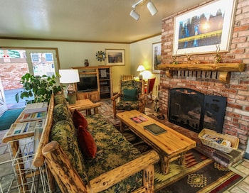 The Lodge At Lake Tahoe,Lake Tahoe>>El Dorado County,3 star