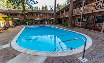 The Lodge At Lake Tahoe,Lake Tahoe>>El Dorado County,3 star