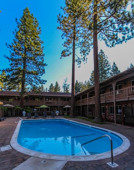 The Lodge At Lake Tahoe,Lake Tahoe>>El Dorado County,3 star