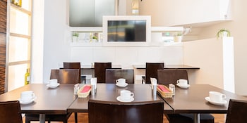 kanda station hotel