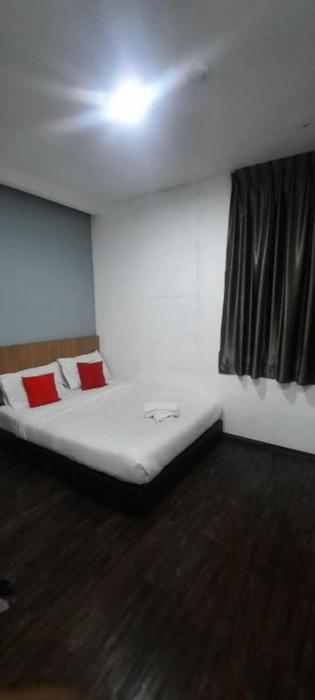 oyo 90724 rg hotel