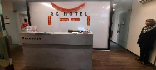 oyo 90724 rg hotel