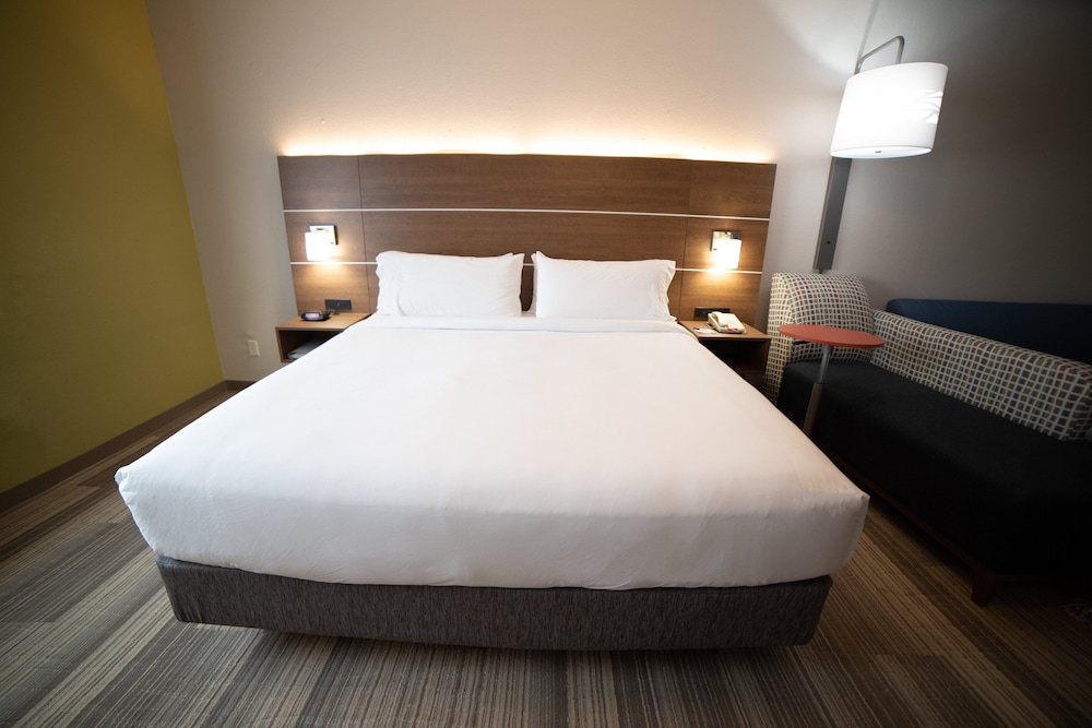 holiday inn express and suites south padre island