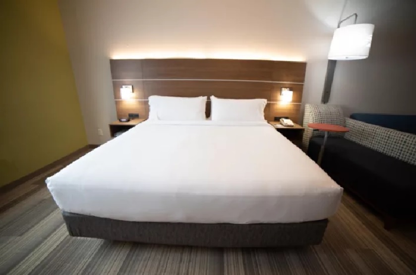 holiday inn express and suites south padre island