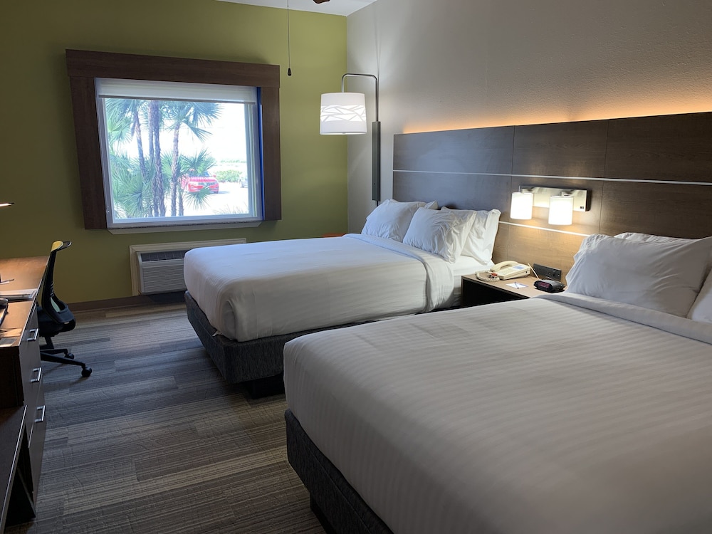 holiday inn express and suites south padre island