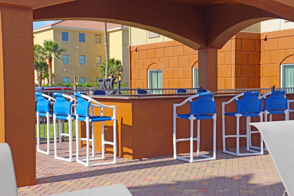 holiday inn express and suites south padre island