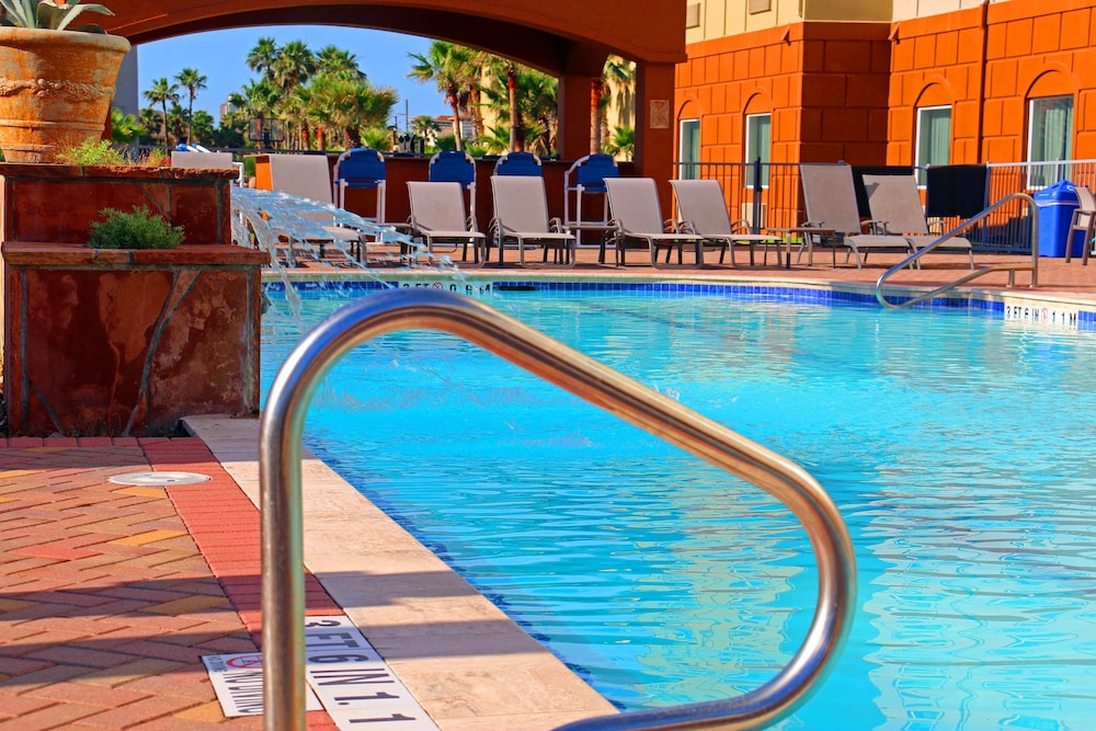 holiday inn express and suites south padre island