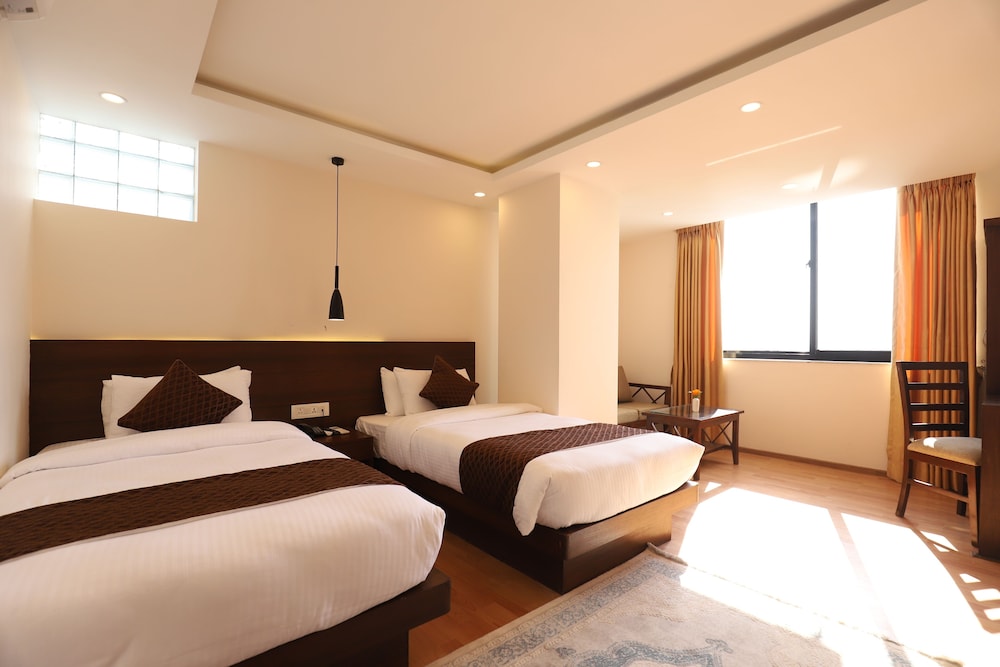 apex business hotel