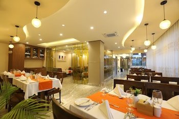 apex business hotel