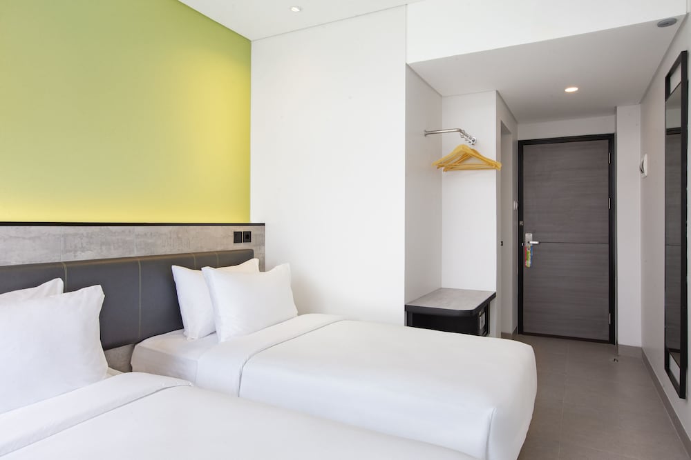 amaris hotel kalimalang