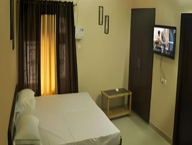 hotel aryaman