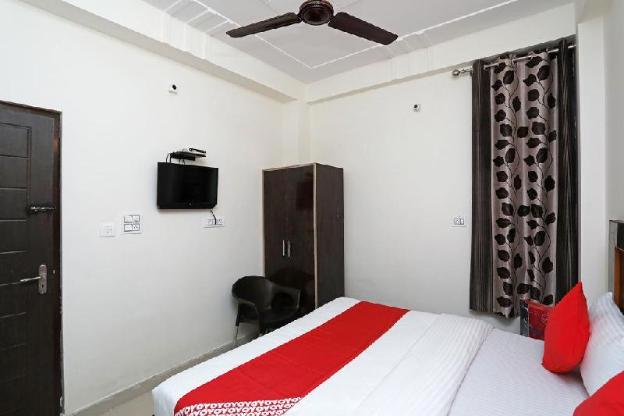 hotel aryaman