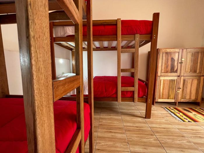 tupac hostel huaraz