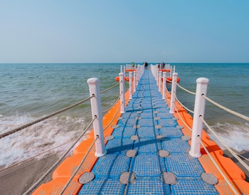 the sunset bangsaen seaview