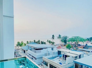 the sunset bangsaen seaview