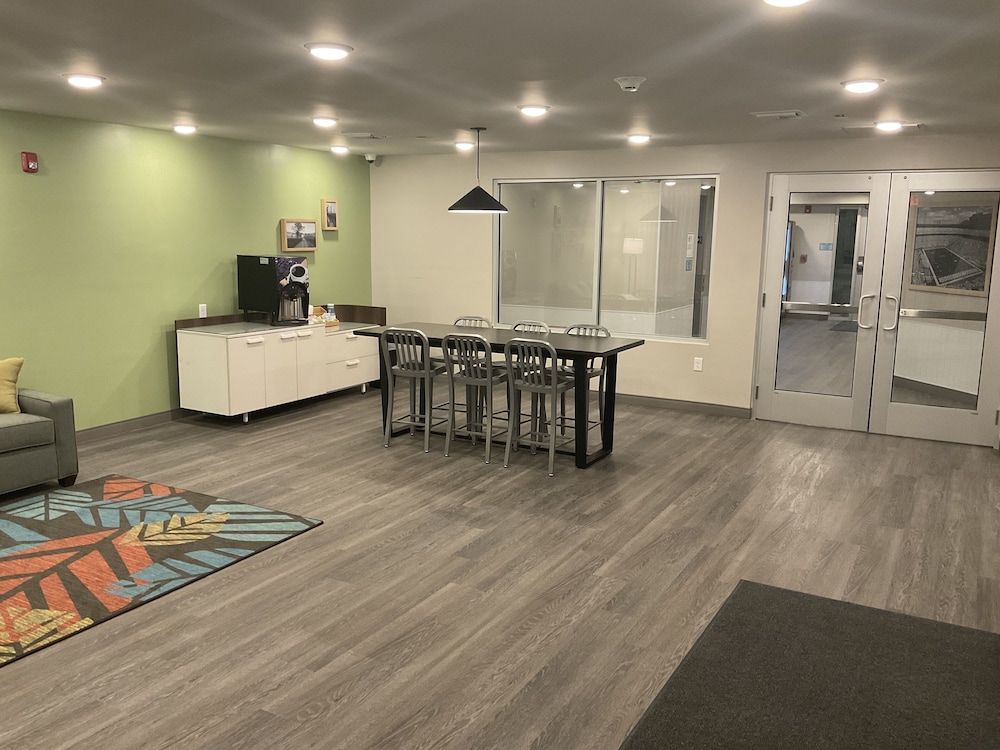woodspring suites hermitage nashville airport