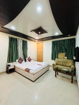 Oyo 11682 Hotel Rp International,Exhibition Road,3 star
