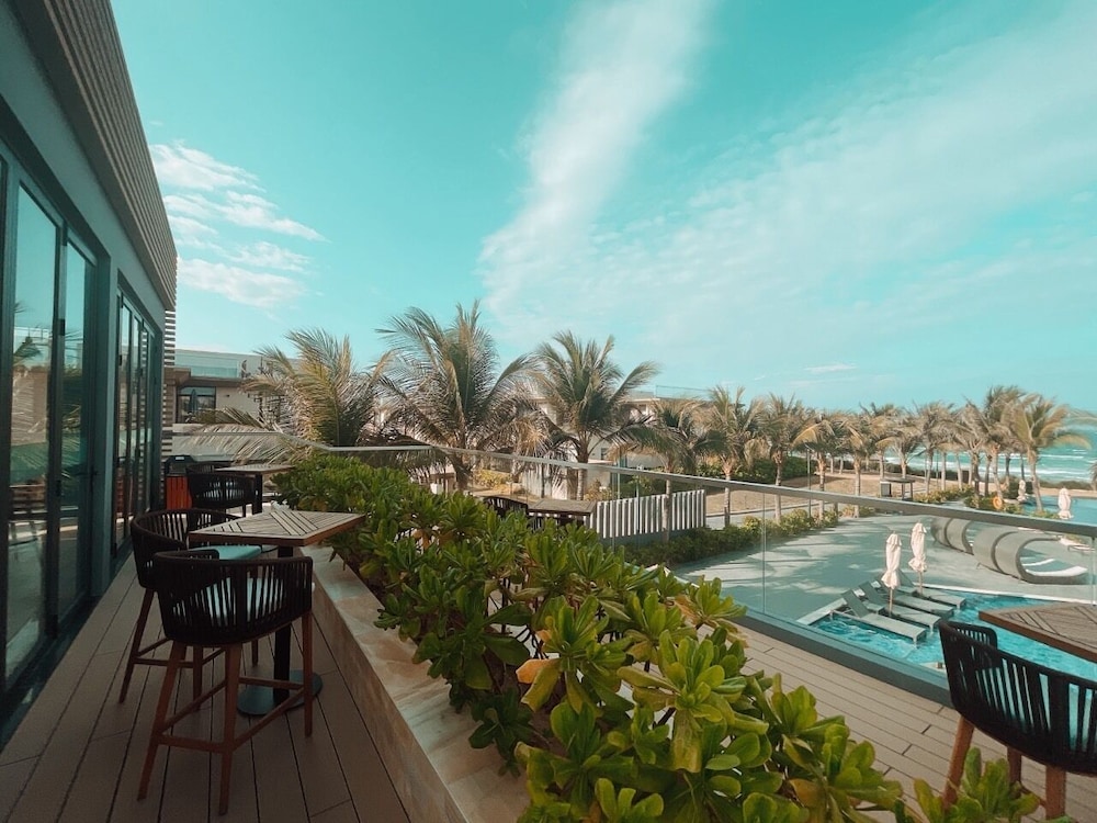 mystery cam ranh villas and spa