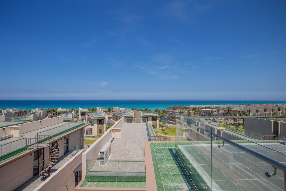 mystery cam ranh villas and spa