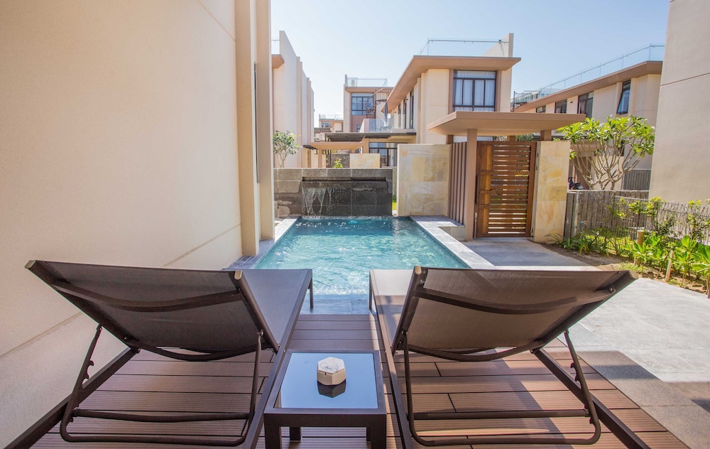 mystery cam ranh villas and spa
