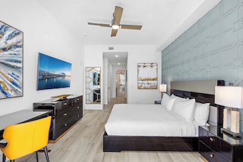 harbor island beach club by villatel