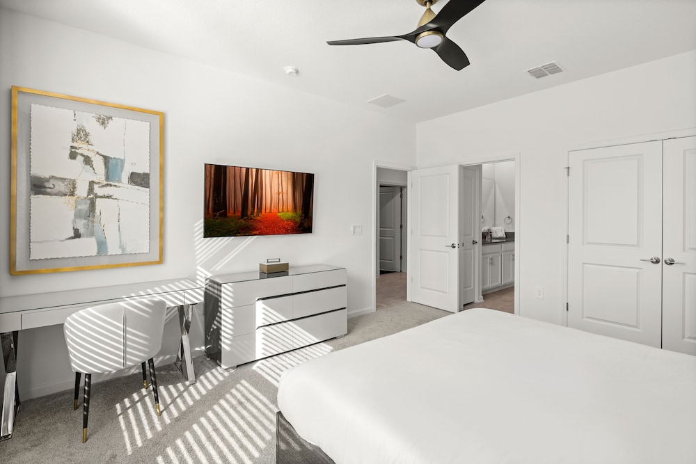 harbor island beach club by villatel