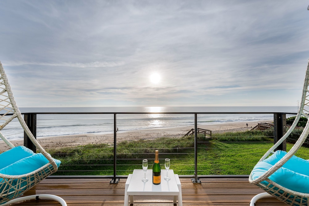 harbor island beach club by villatel