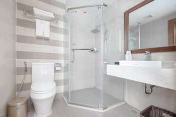 cat ba paradise hotel sky bar and massage