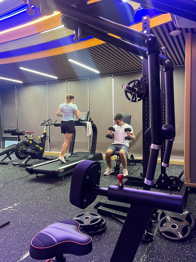 cat ba paradise hotel sky bar and massage