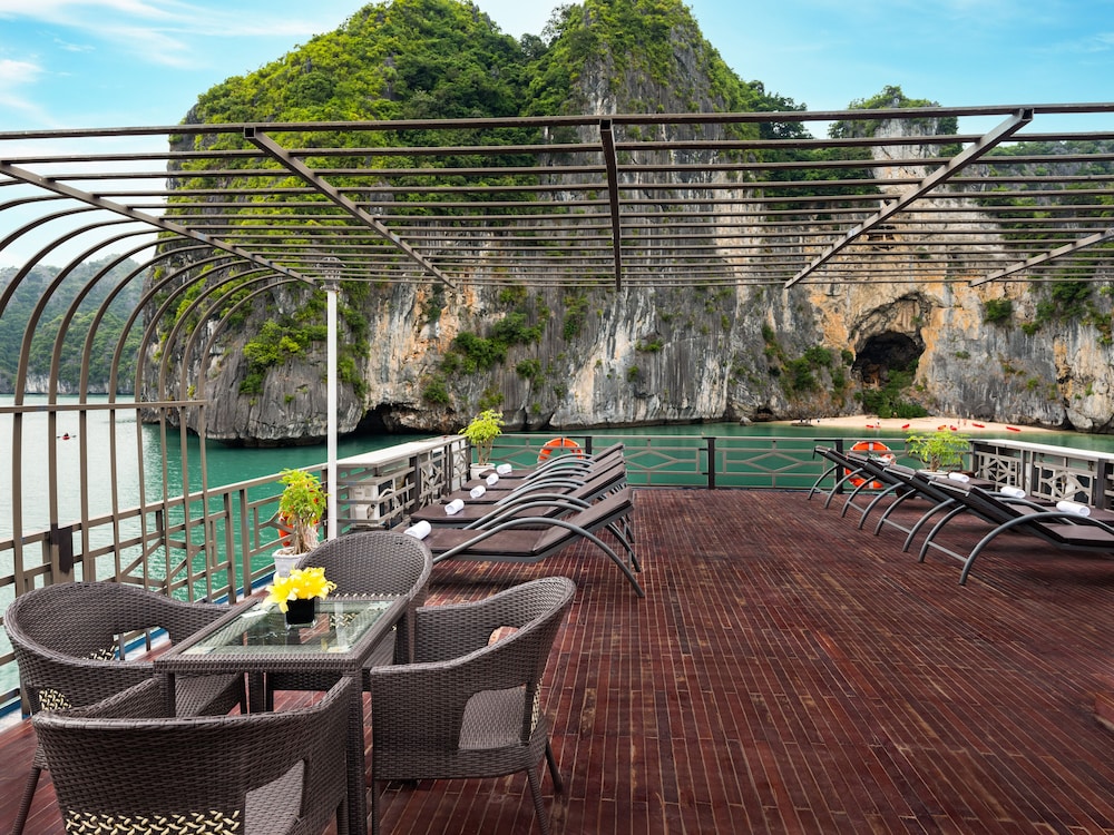 la pandora boutique cruise